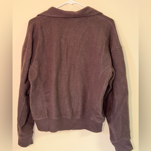 Universal Threads Pullover - Picture 2 of 3